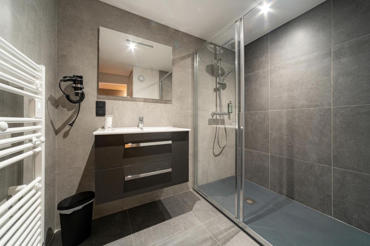 Hotel Restaurant Le Madame La Ferriere  Екстер'єр фото