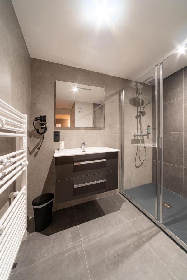 Hotel Restaurant Le Madame La Ferriere  Екстер'єр фото