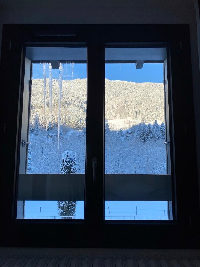 Hotel Restaurant Le Madame La Ferriere  Екстер'єр фото